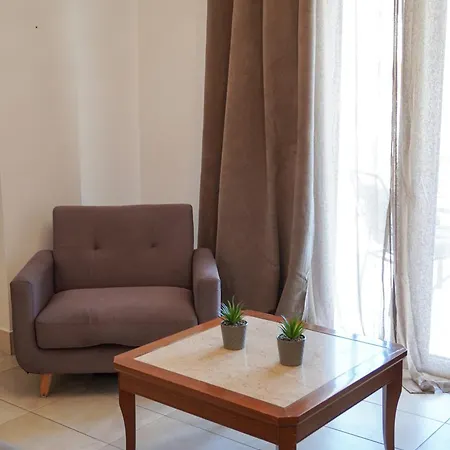 Spacious Near The Mall Apartmán *