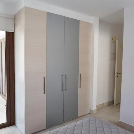 Apartmán Spacious Near The Mall Paphos